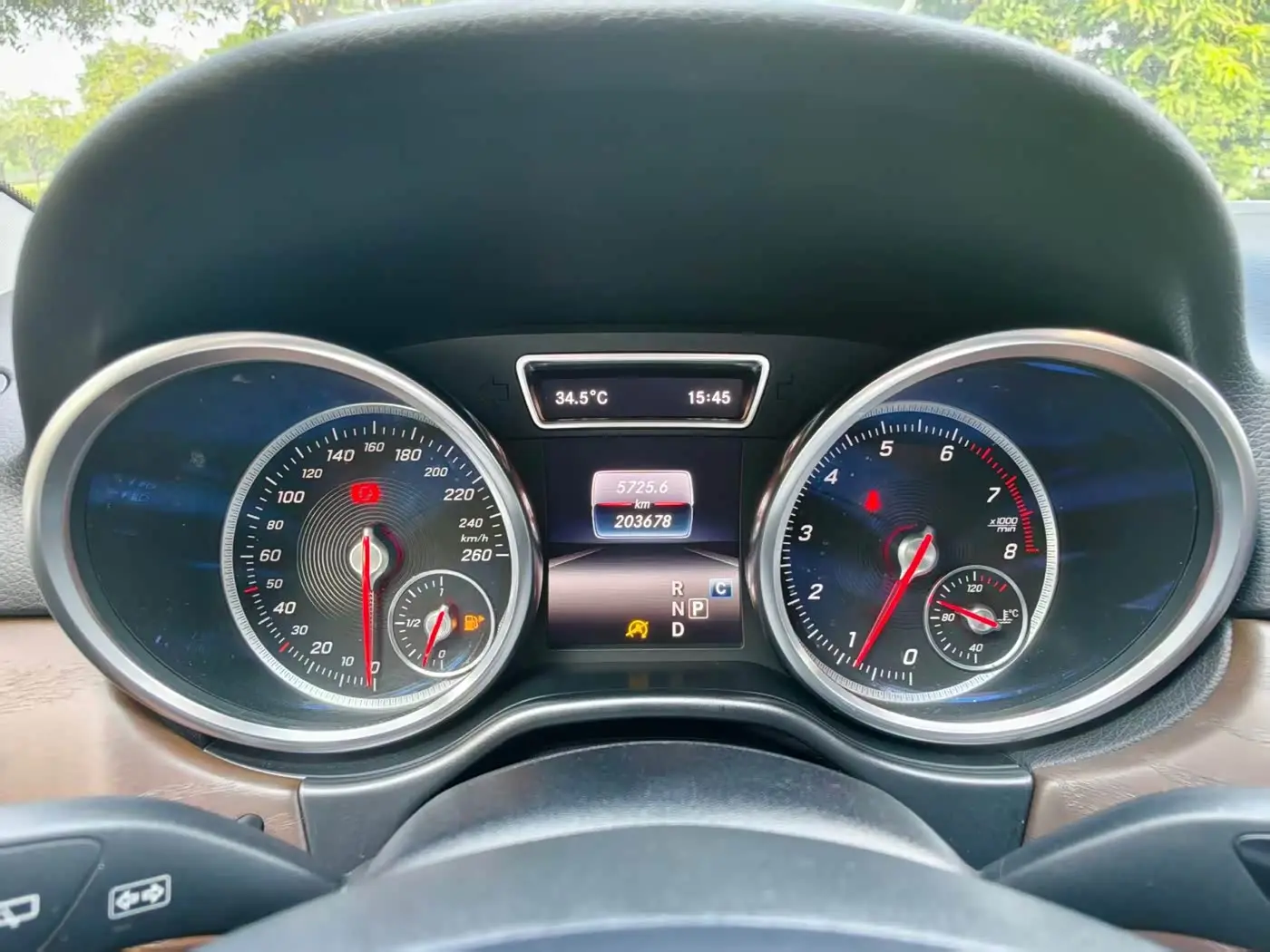 Mercedes-Benz GLE 2016 — Photo 7/10