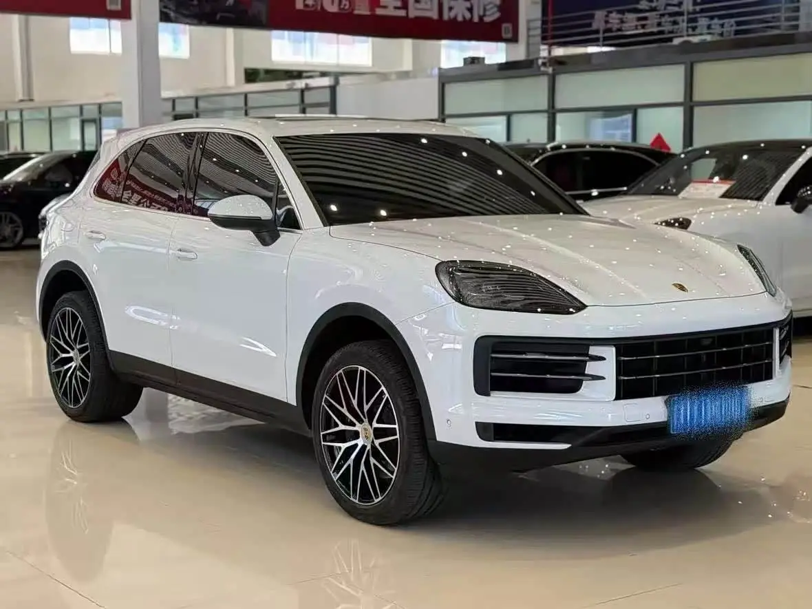 Porsche Cayenne 2024 — Фото 3/10