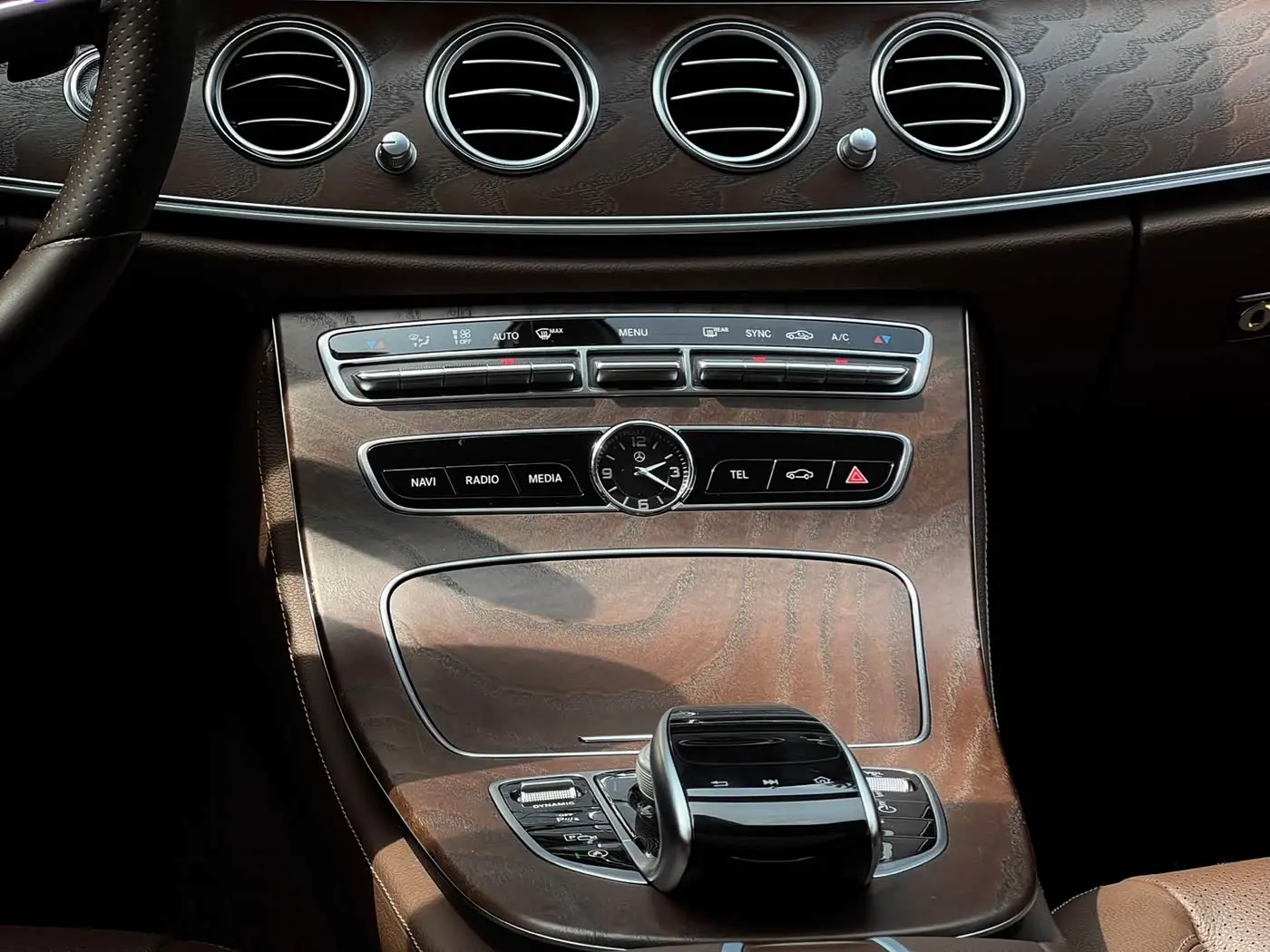 Mercedes-Benz E-Class 2018 — Фото 12/20