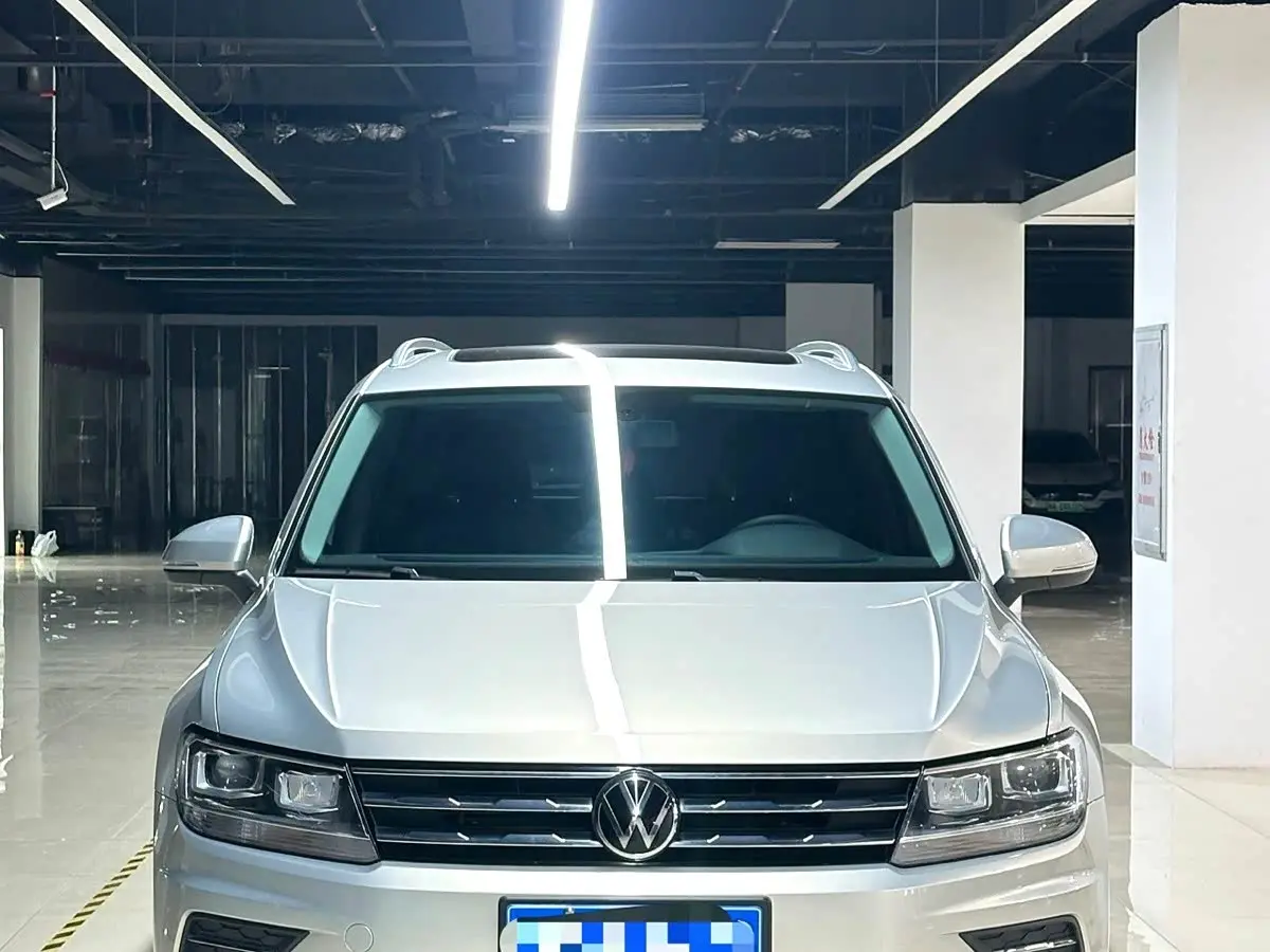 Volkswagen Tiguan L 2021 — Фото 2/9