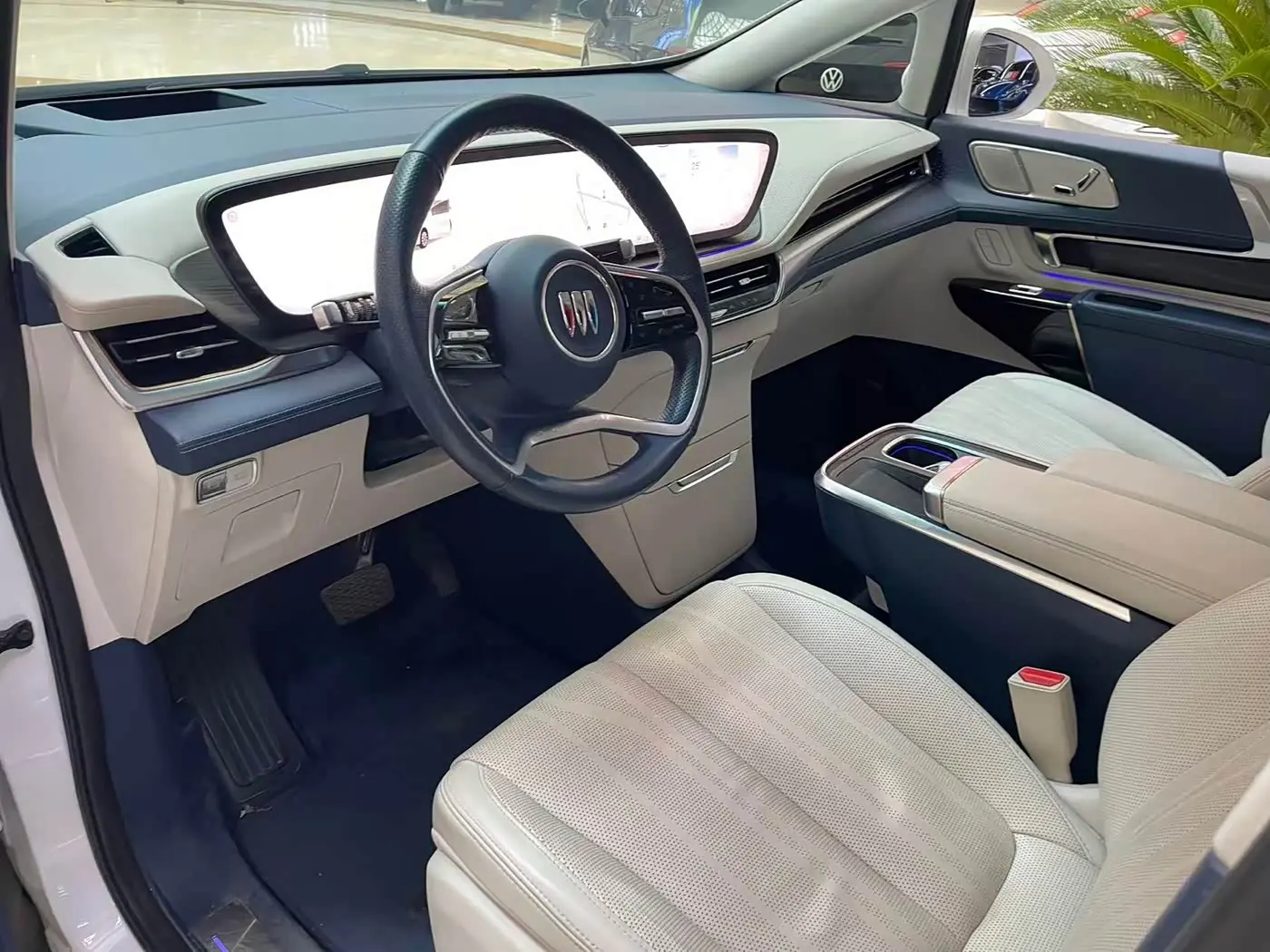 Buick Century 2023 — Photo 7/14