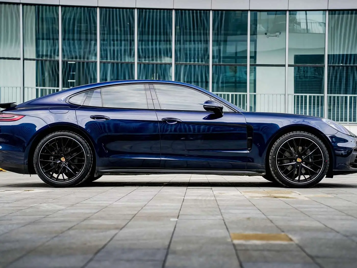 Porsche Panamera 2017 — Photo 12/12