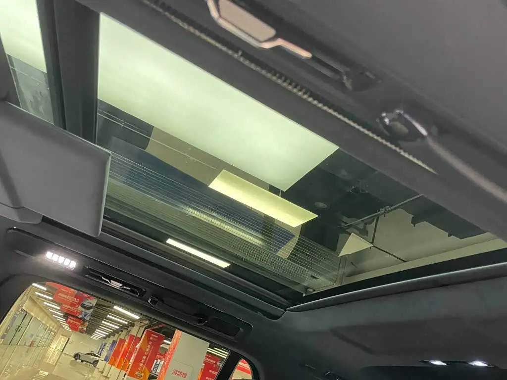 ZEEKR 9X 2026 — Photo 14/20