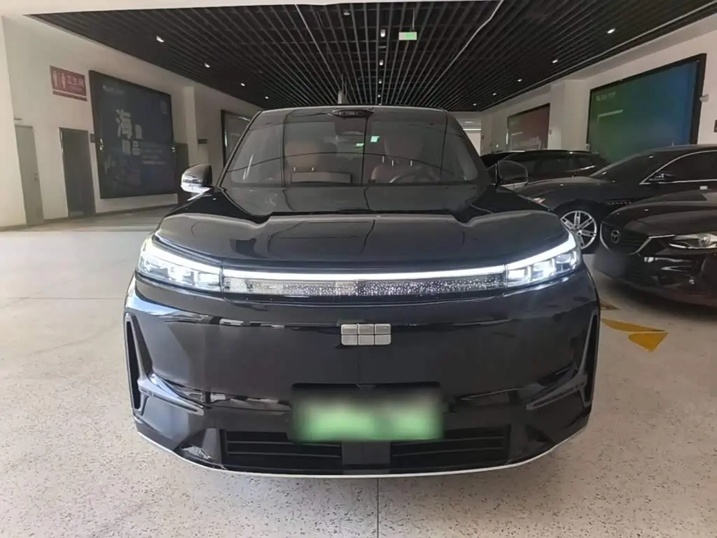 Geely Galaxy Galaxy M9 2025 — Photo 3/20