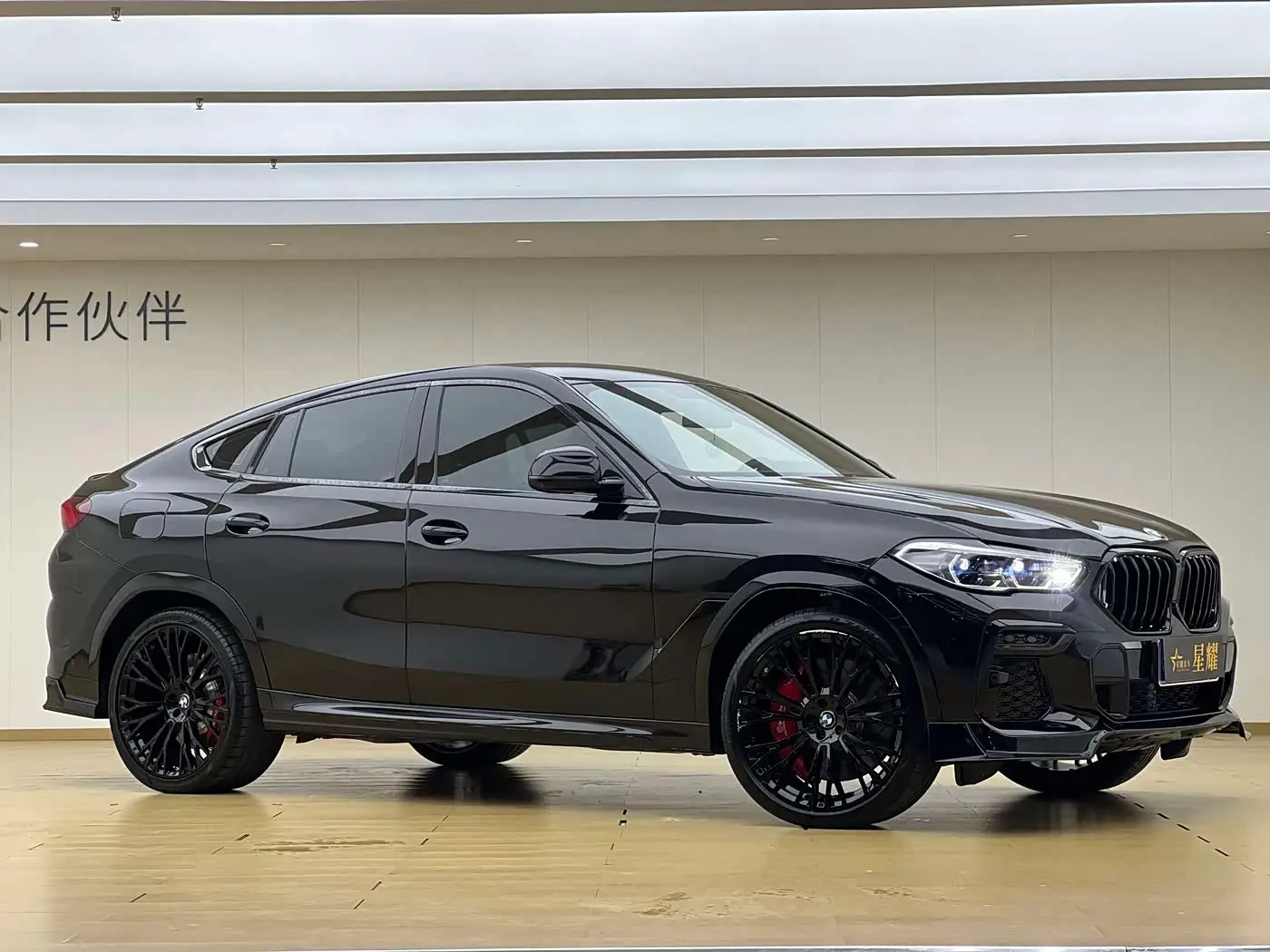 BMW X6, 2022