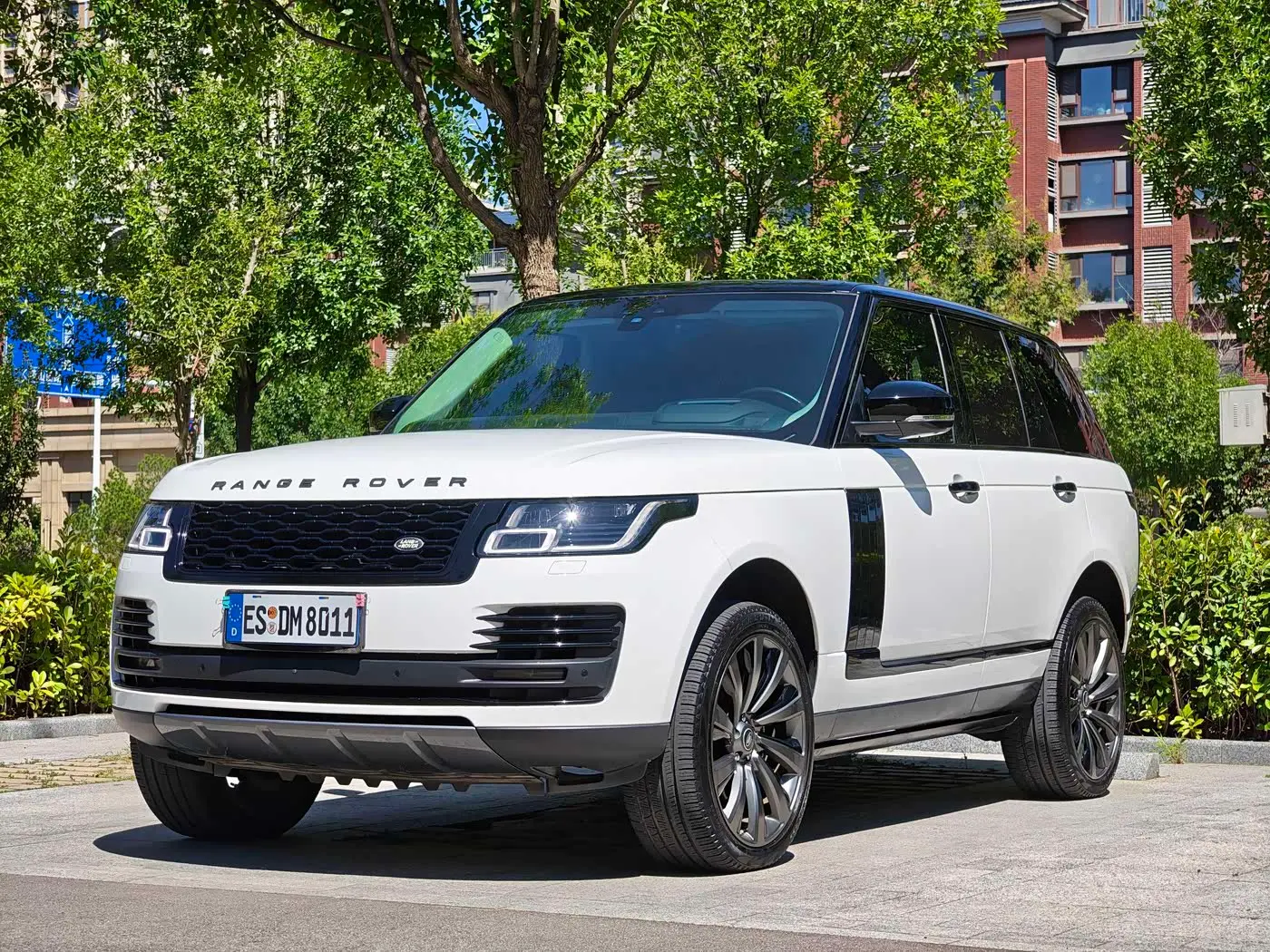 Land Rover Range Rover 2020 — Фото 3/14