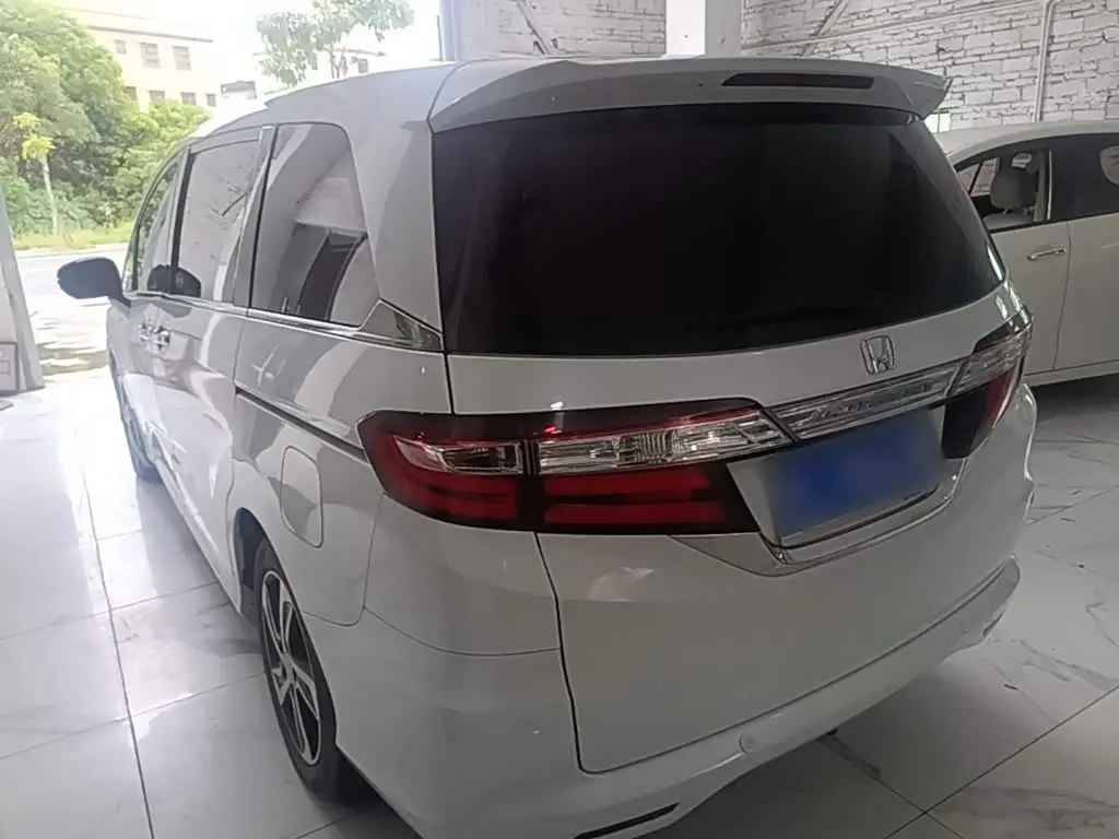 Honda Odyssey 2018 — Photo 5/20