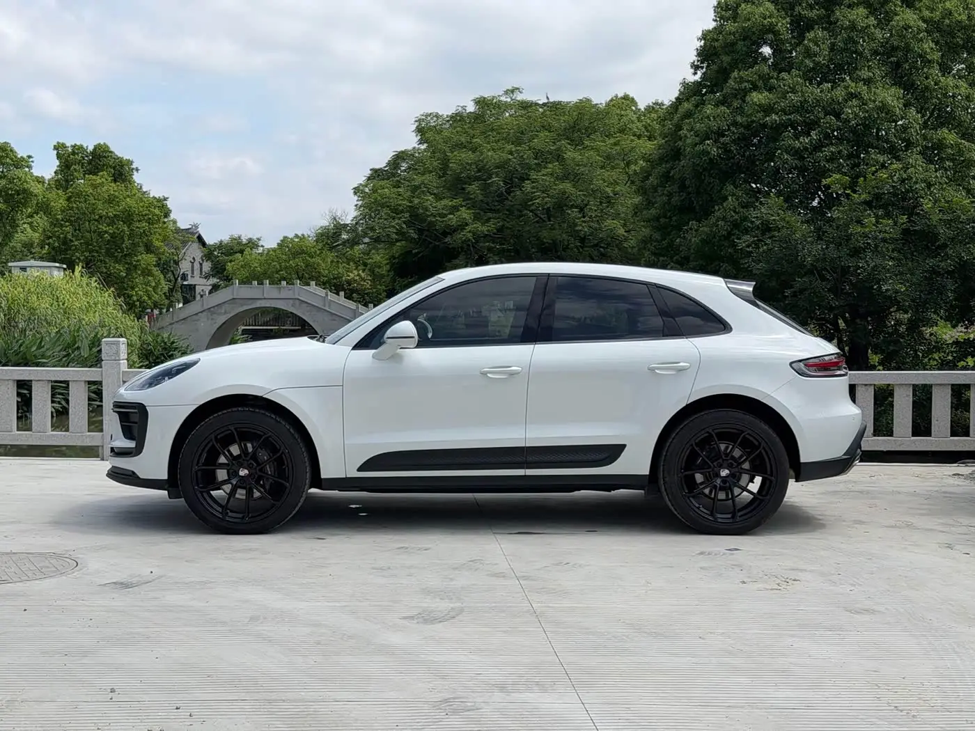 Porsche Macan 2022 — Фото 3/20
