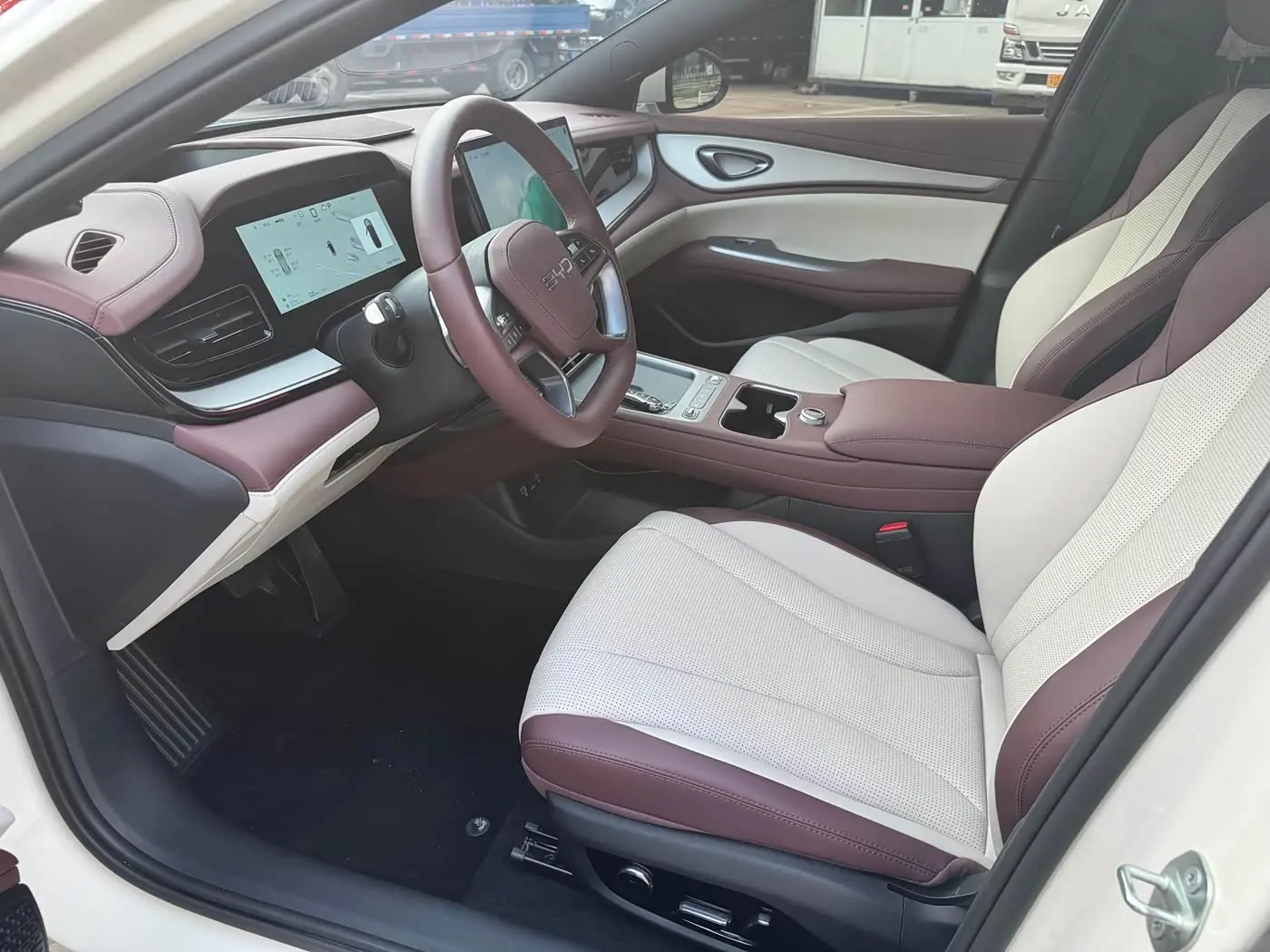 BYD Seal 07 DM-i 2025 — Фото 20/20