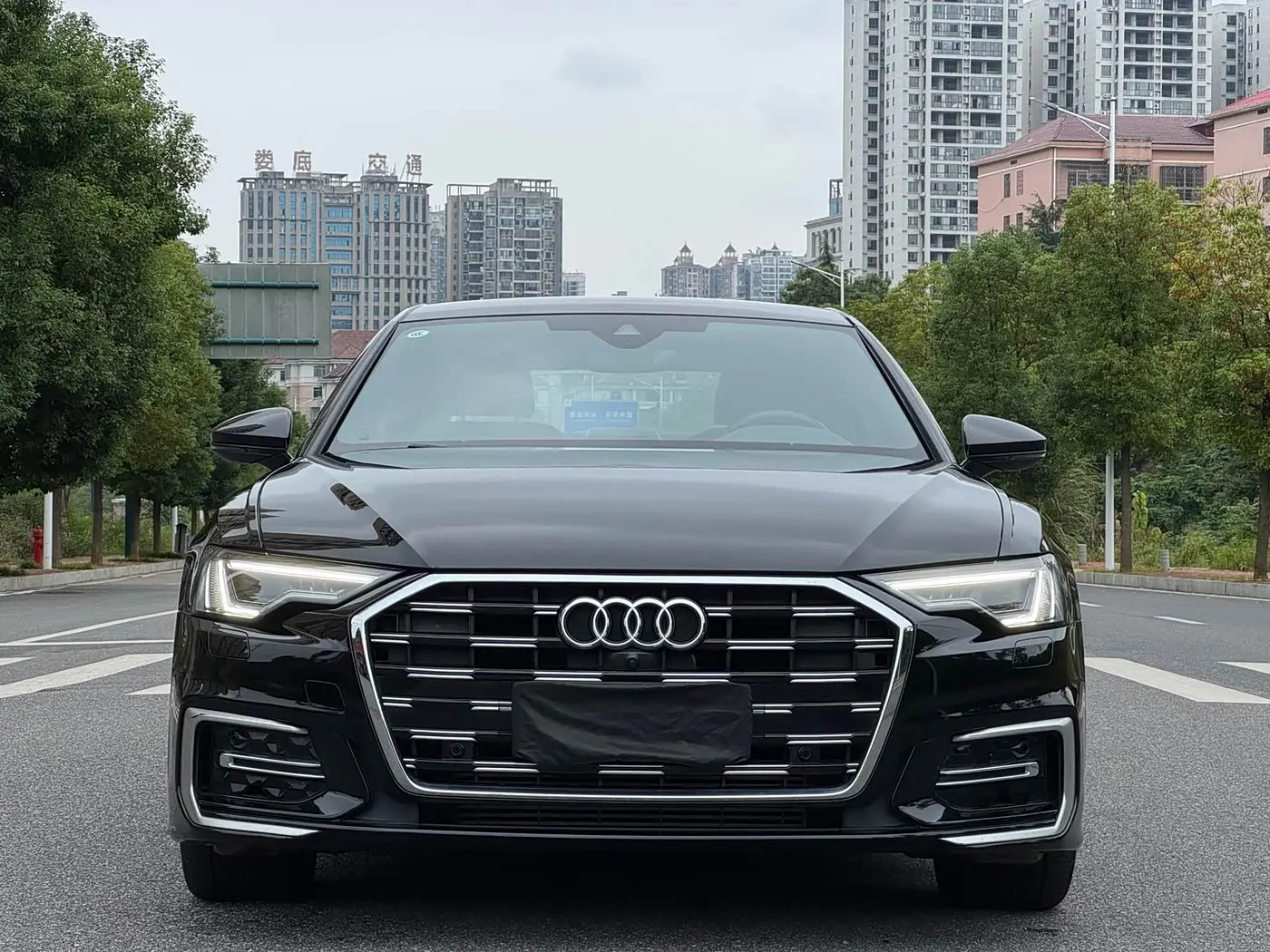 Audi A6L 2024 — Фото 2/16