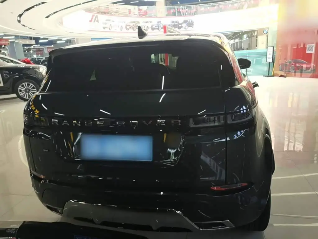 Land Rover Range Rover Evoque 2023 — Фото 6/20
