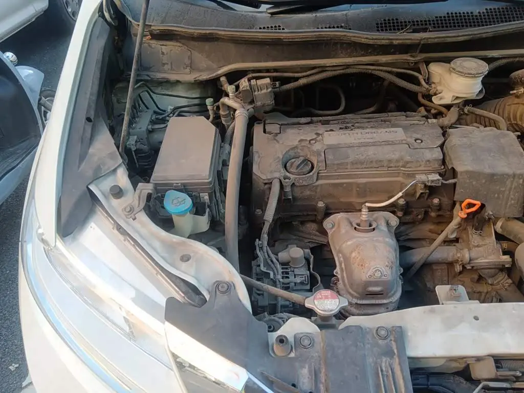 Honda Odyssey 2015 — Photo 19/20