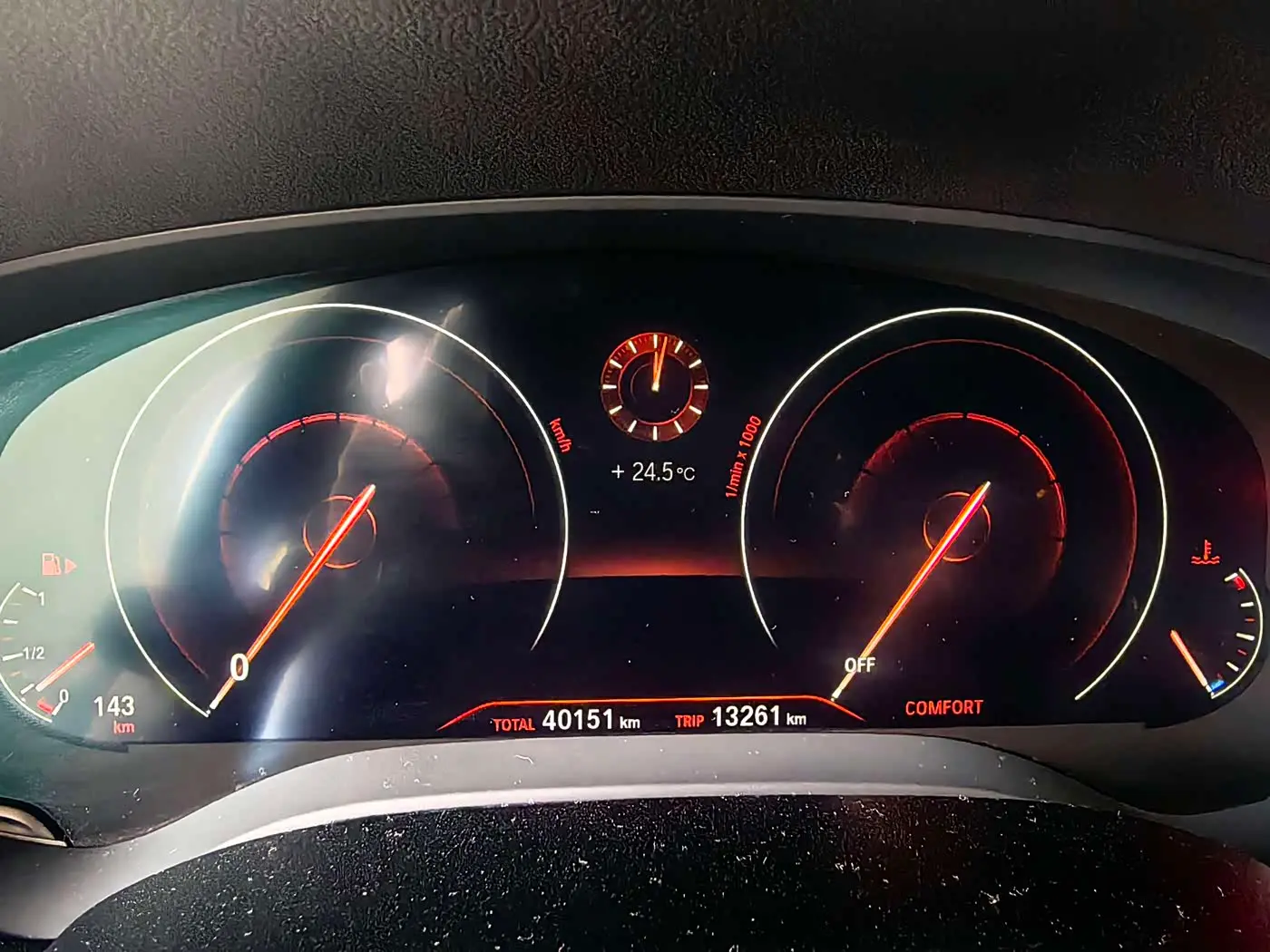 BMW 5 Series 2019 — Photo 8/12