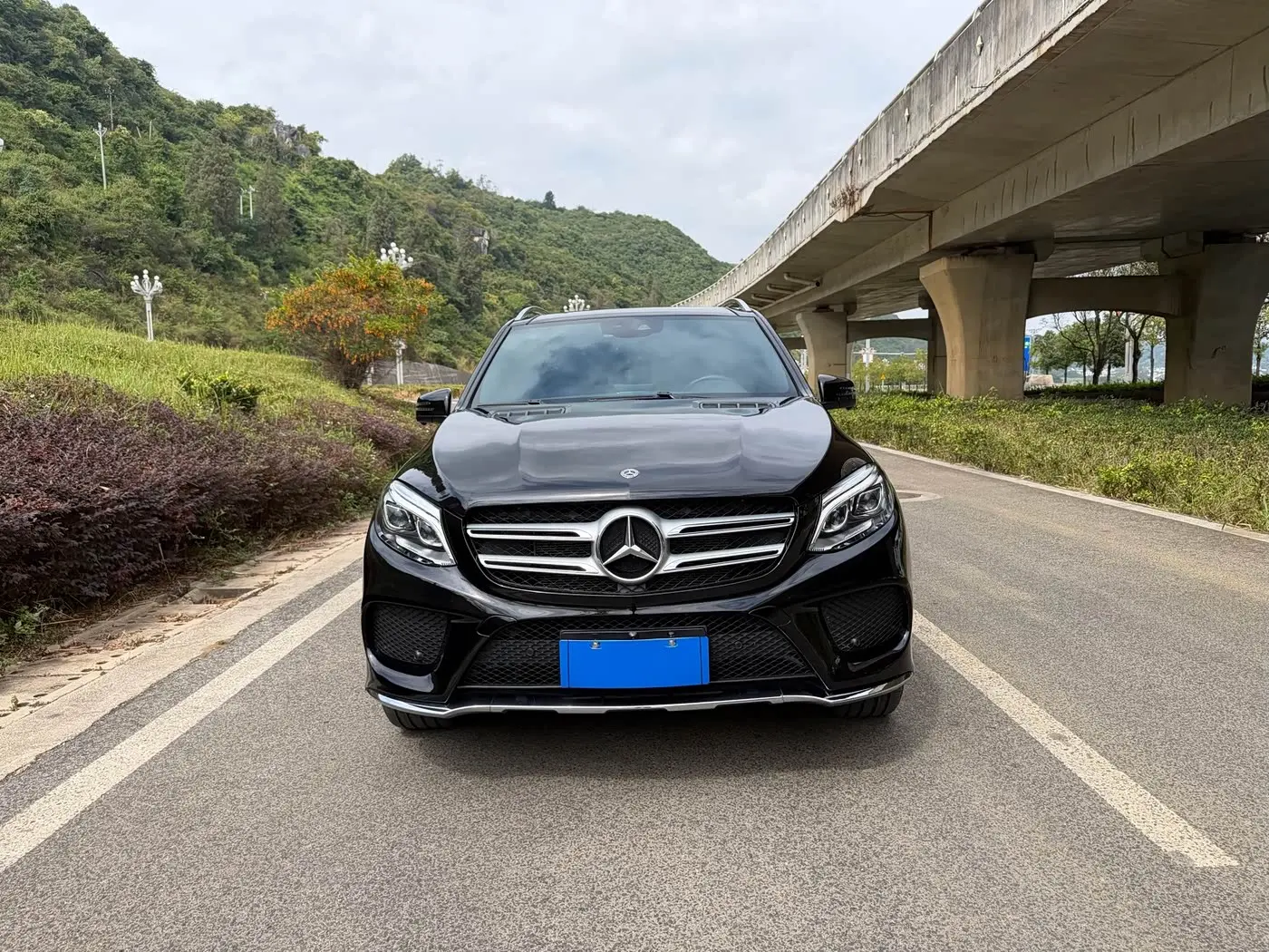 Mercedes-Benz GLE 2017 — Photo 11/11