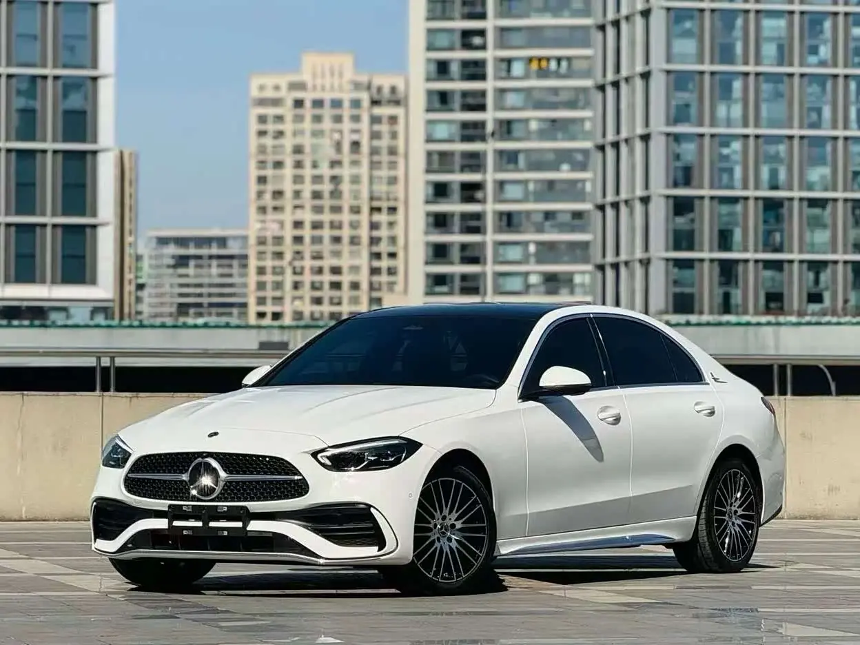 Mercedes-Benz C-Class 2024 — Фото 1/9