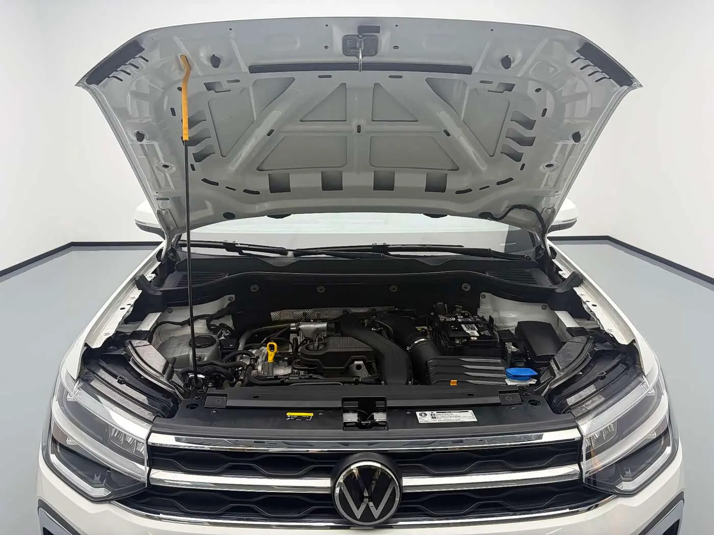 Volkswagen Tharu 2023 — Фото 19/19