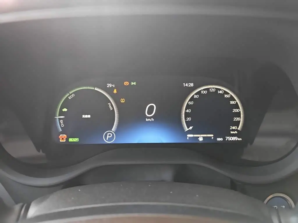 Toyota Sienna 2023 — Photo 12/20