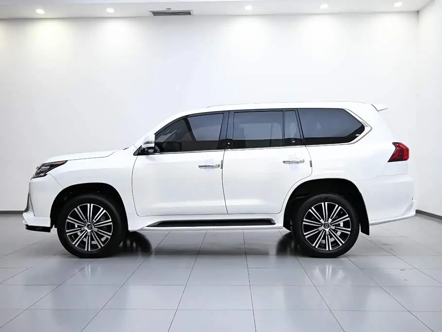 Lexus LX 2019 — Фото 6/20