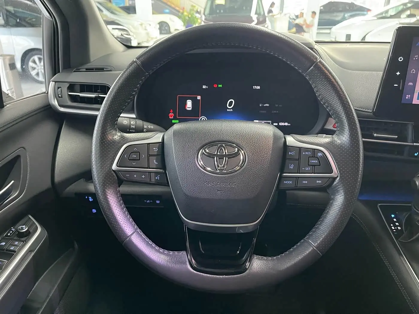 Toyota Sienna 2022 — Photo 19/20
