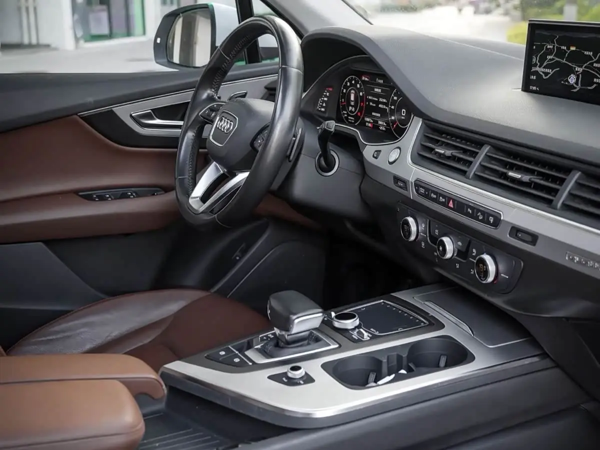 Audi Q7 2016 — Photo 10/11