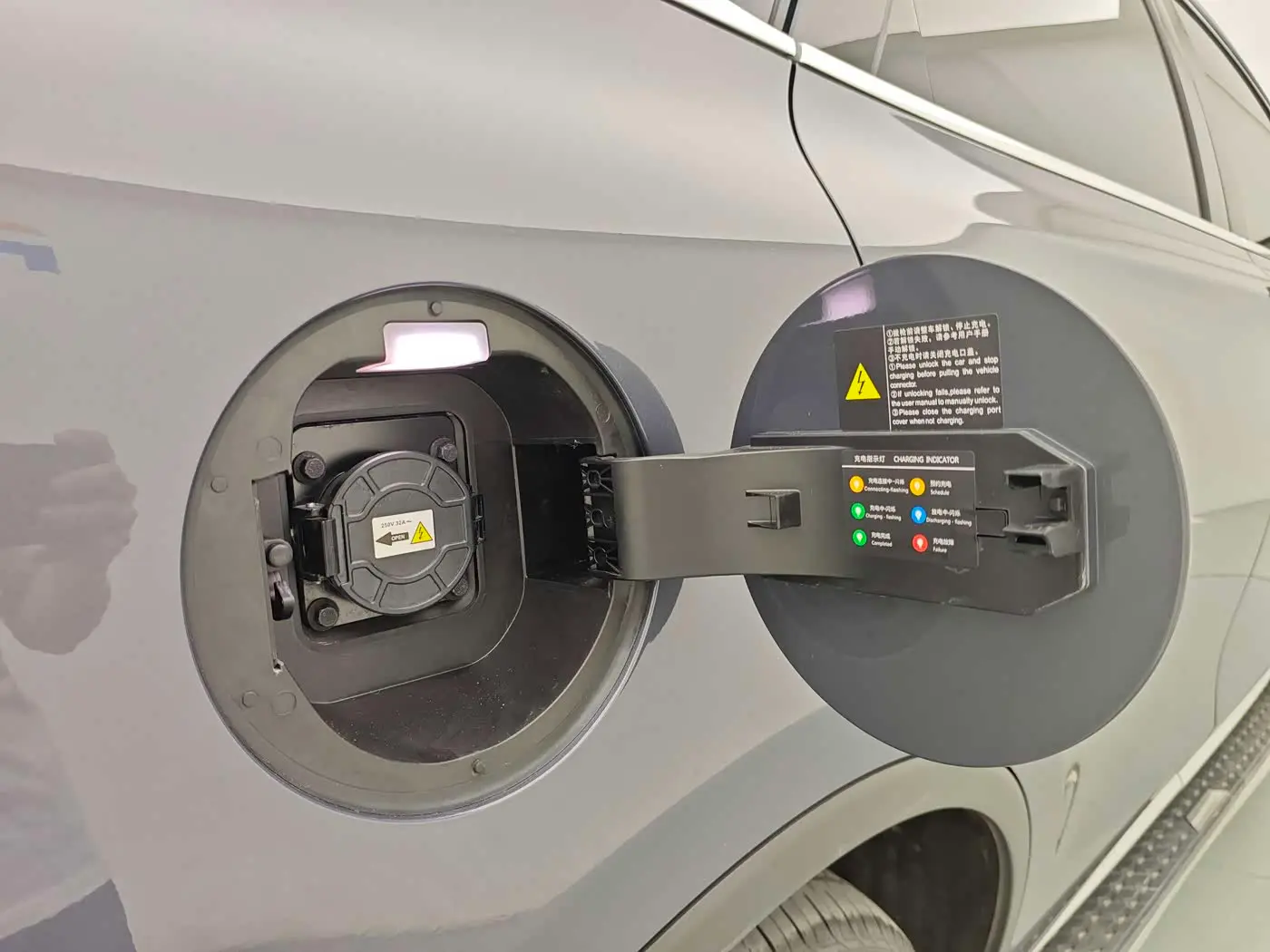 BYD Tang New Energy 2023 — Şəkil 13/20