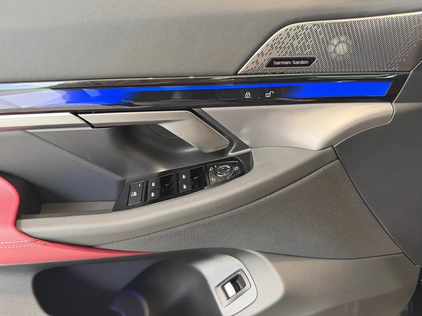 BMW 5 Series 2026 — Photo 8/18