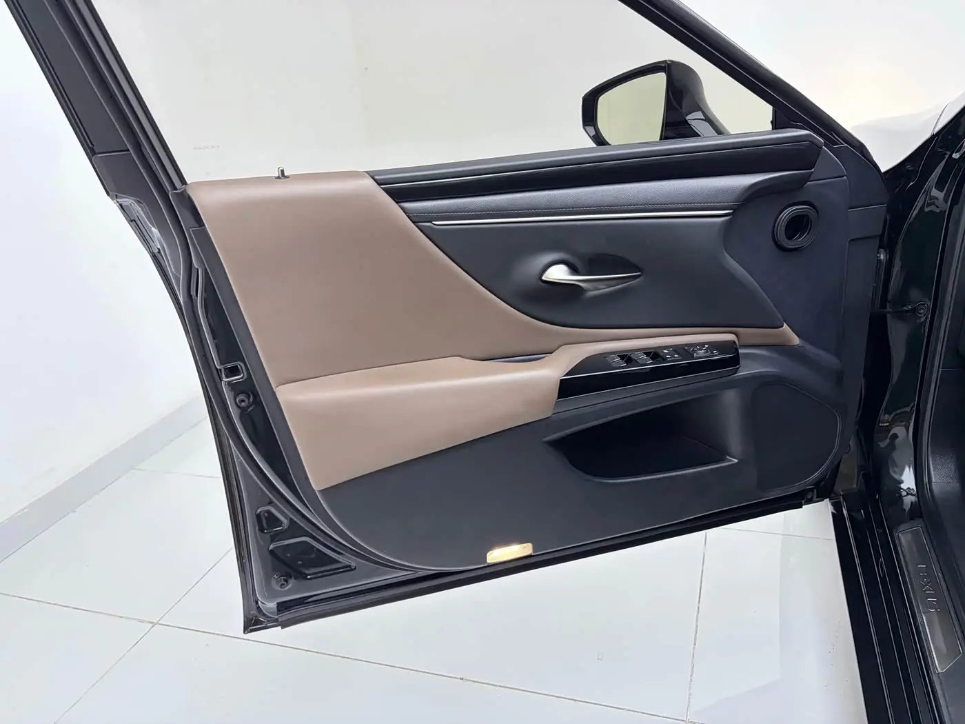 Lexus ES 2023 — Şəkil 5/18