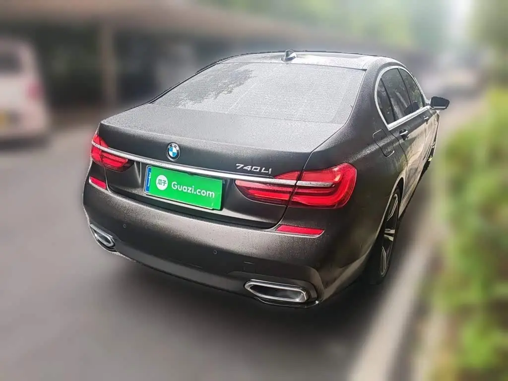 BMW 7 Series 2019 — Photo 4/20