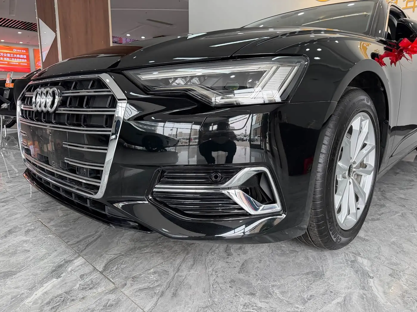 Audi A6L 2023 — Photo 6/14