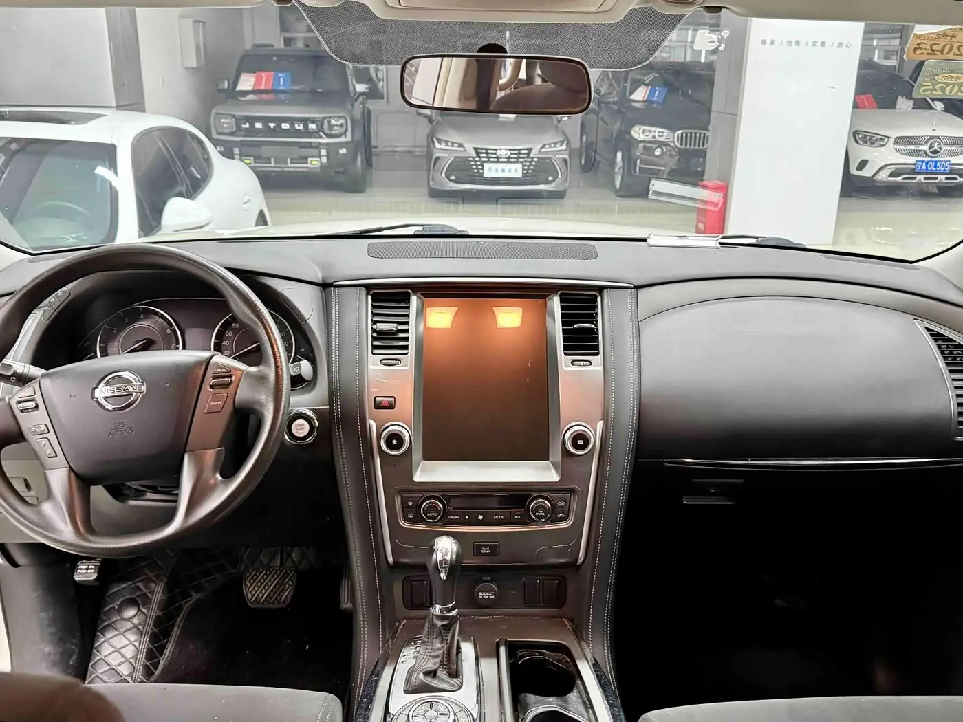 Nissan Patrol 2019 — Şəkil 10/14