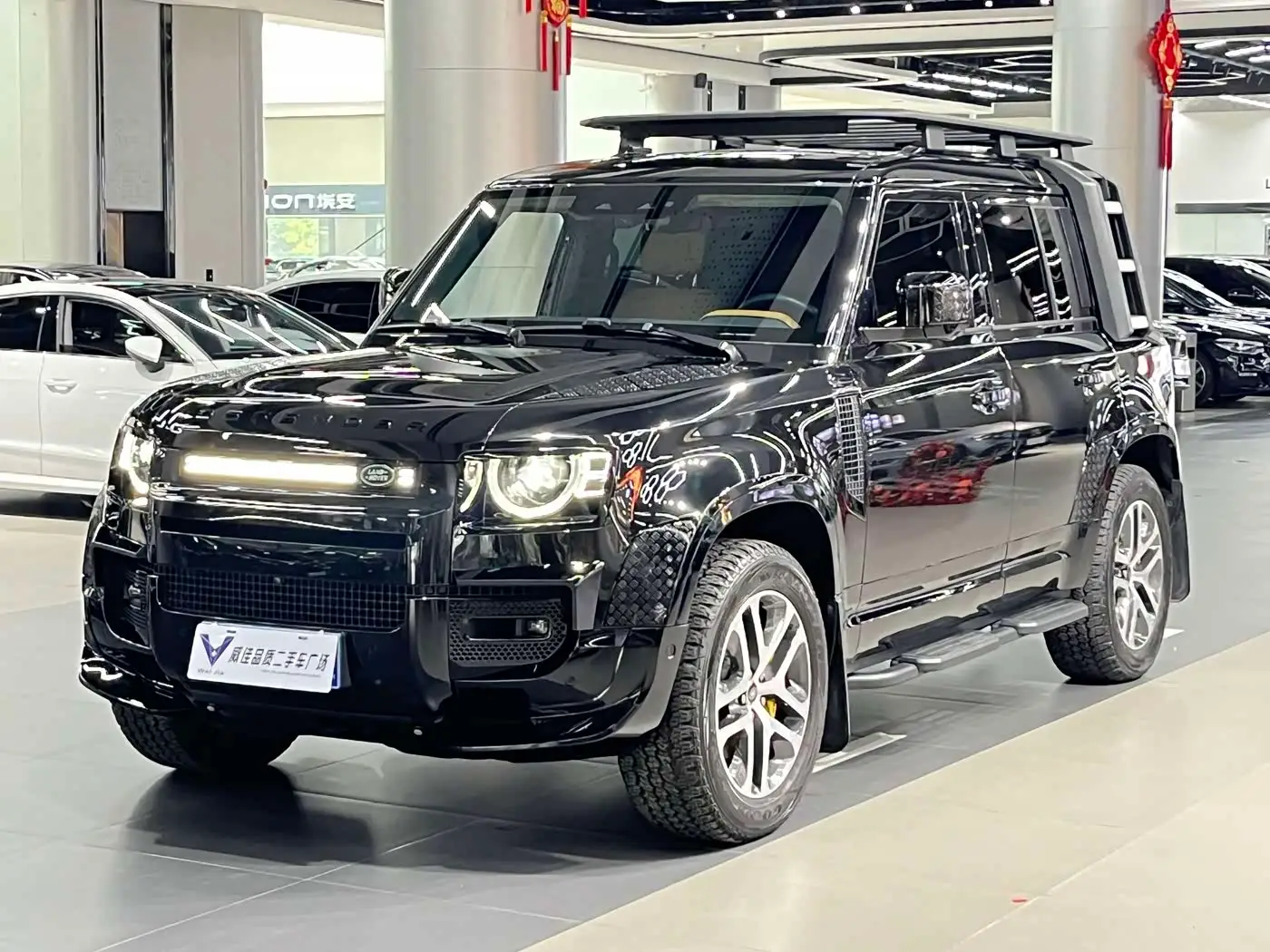 Land Rover Defender, 2025
