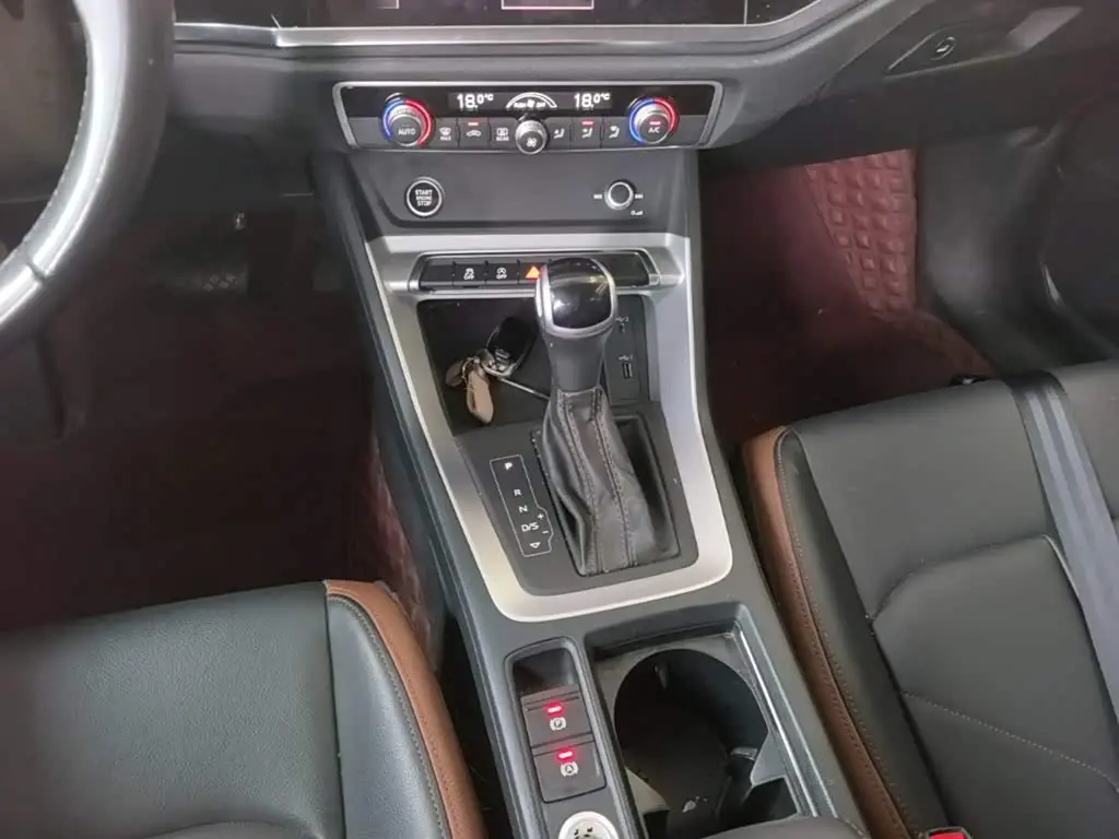 Audi Q3 2021 — Photo 14/20