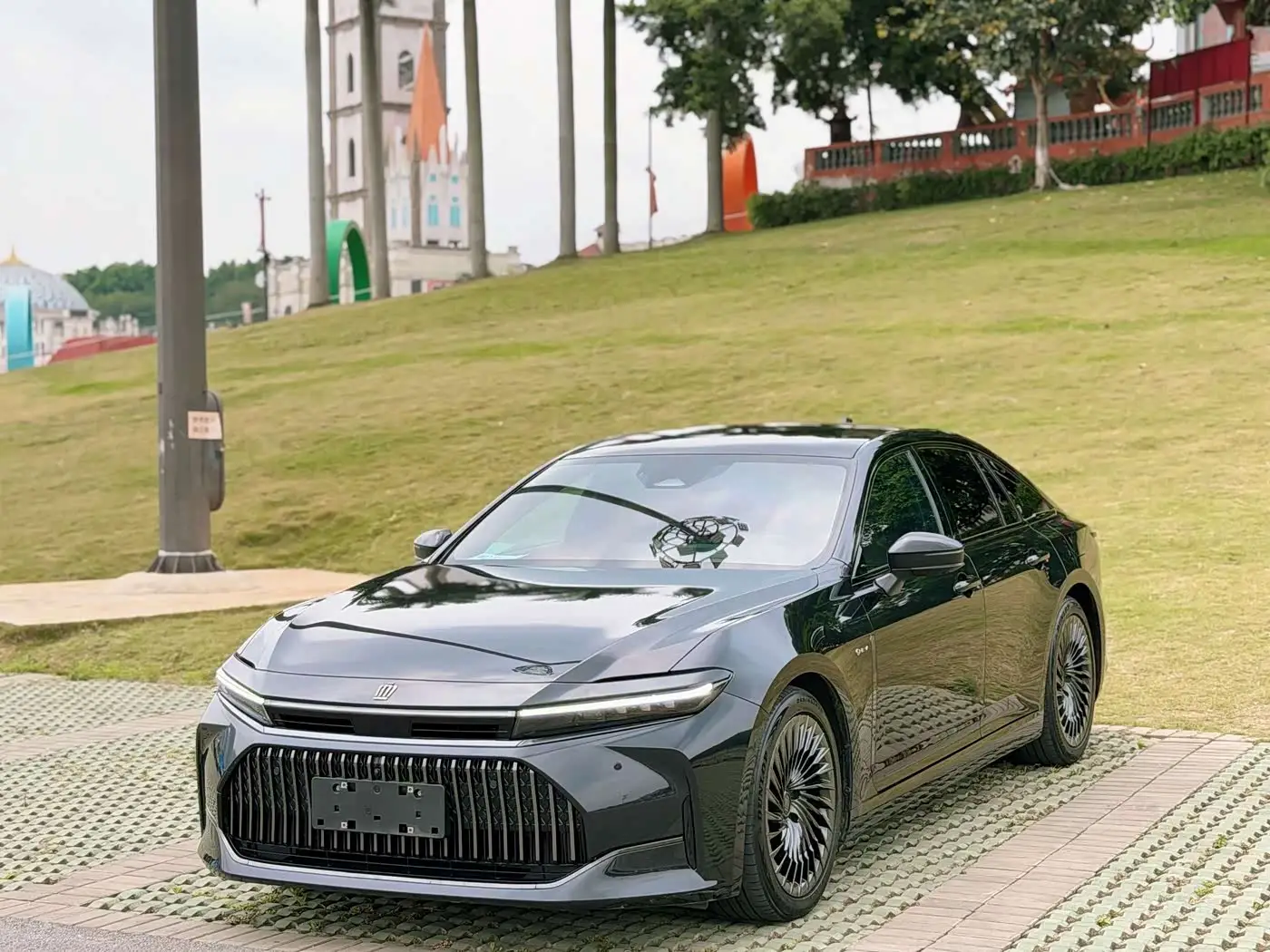 Toyota Crown, 2024
