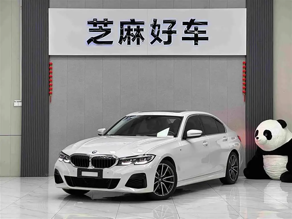 BMW 3 Series 2022 — Фото 1/16
