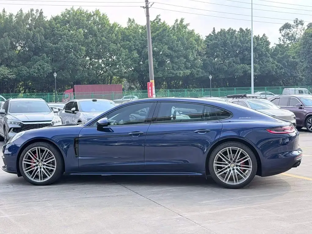Porsche Panamera 2020 — Photo 8/19