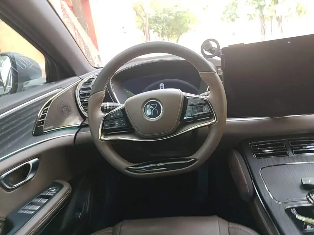 BYD Han 2022 — Photo 11/20