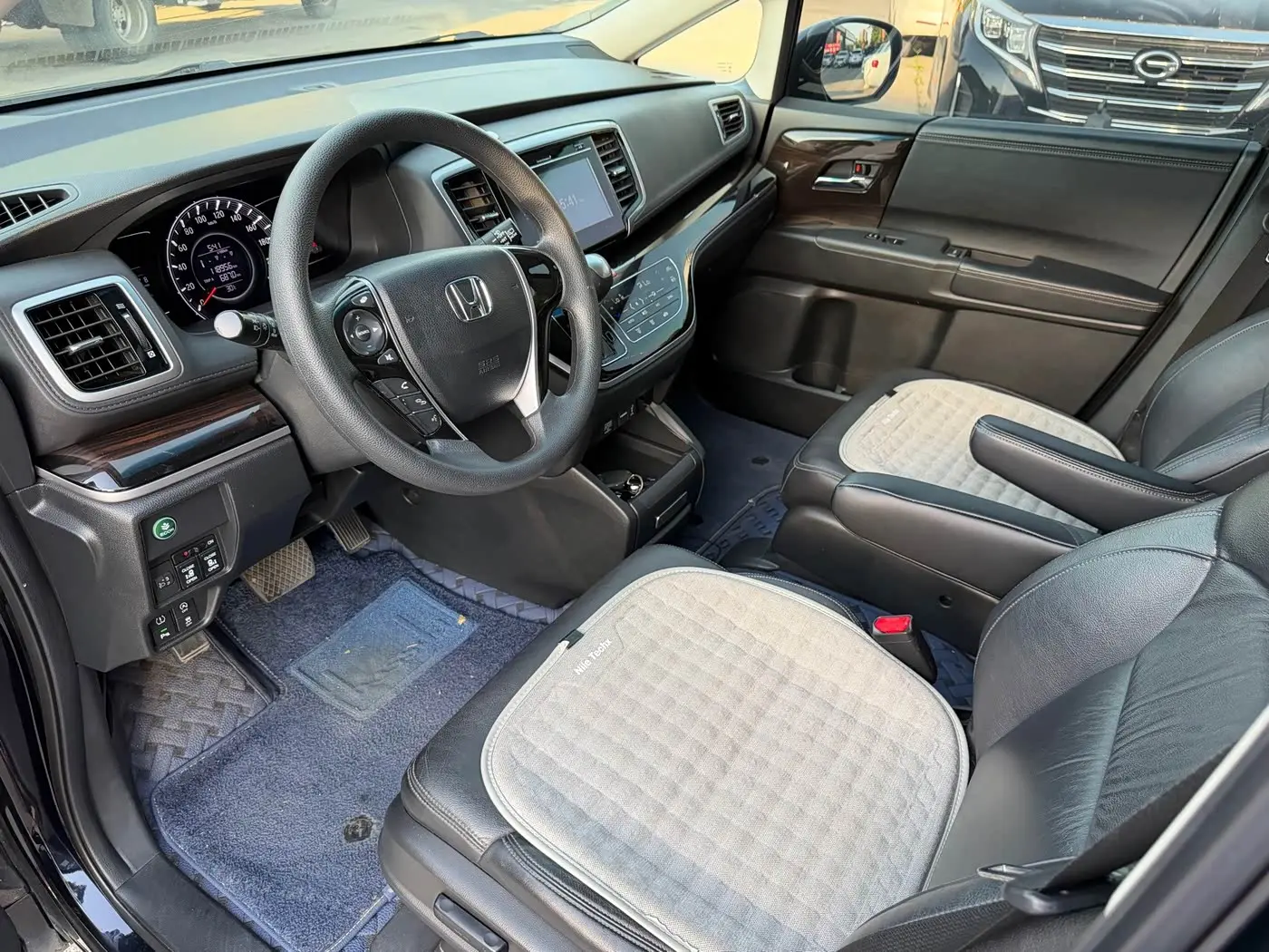 Honda Odyssey 2018 — Photo 7/16