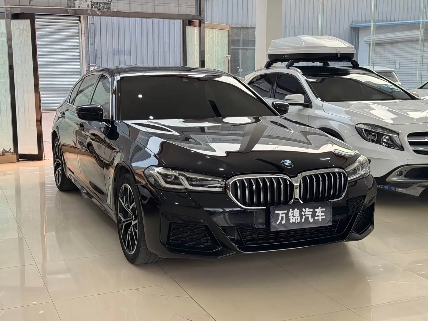 BMW 5 Series 2023 — Photo 3/12