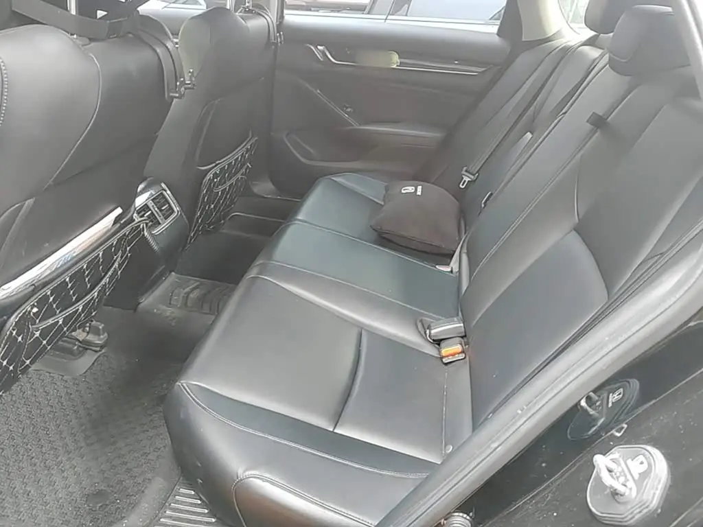 Honda Accord 2021 — Фото 13/20