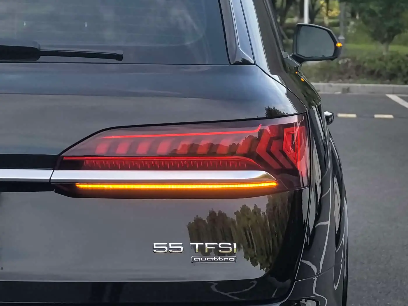 Audi Q7 2020 — Photo 8/20