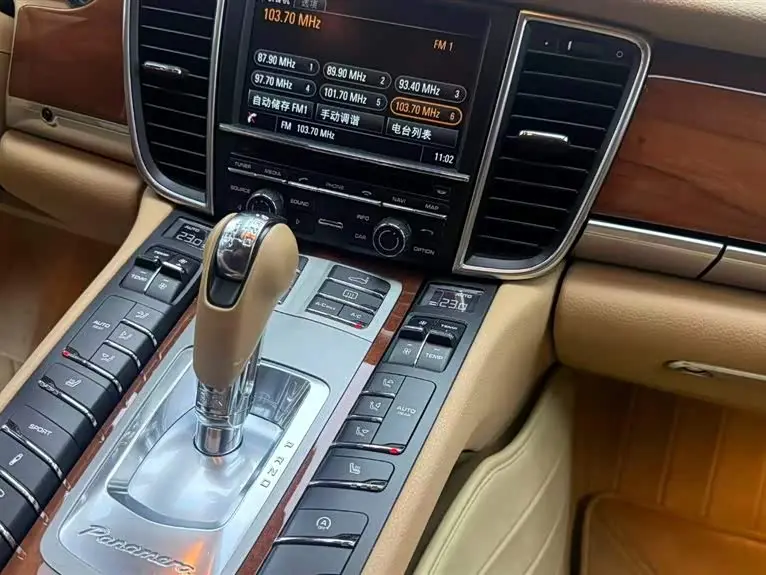 Porsche Panamera 2015 — Фото 11/12