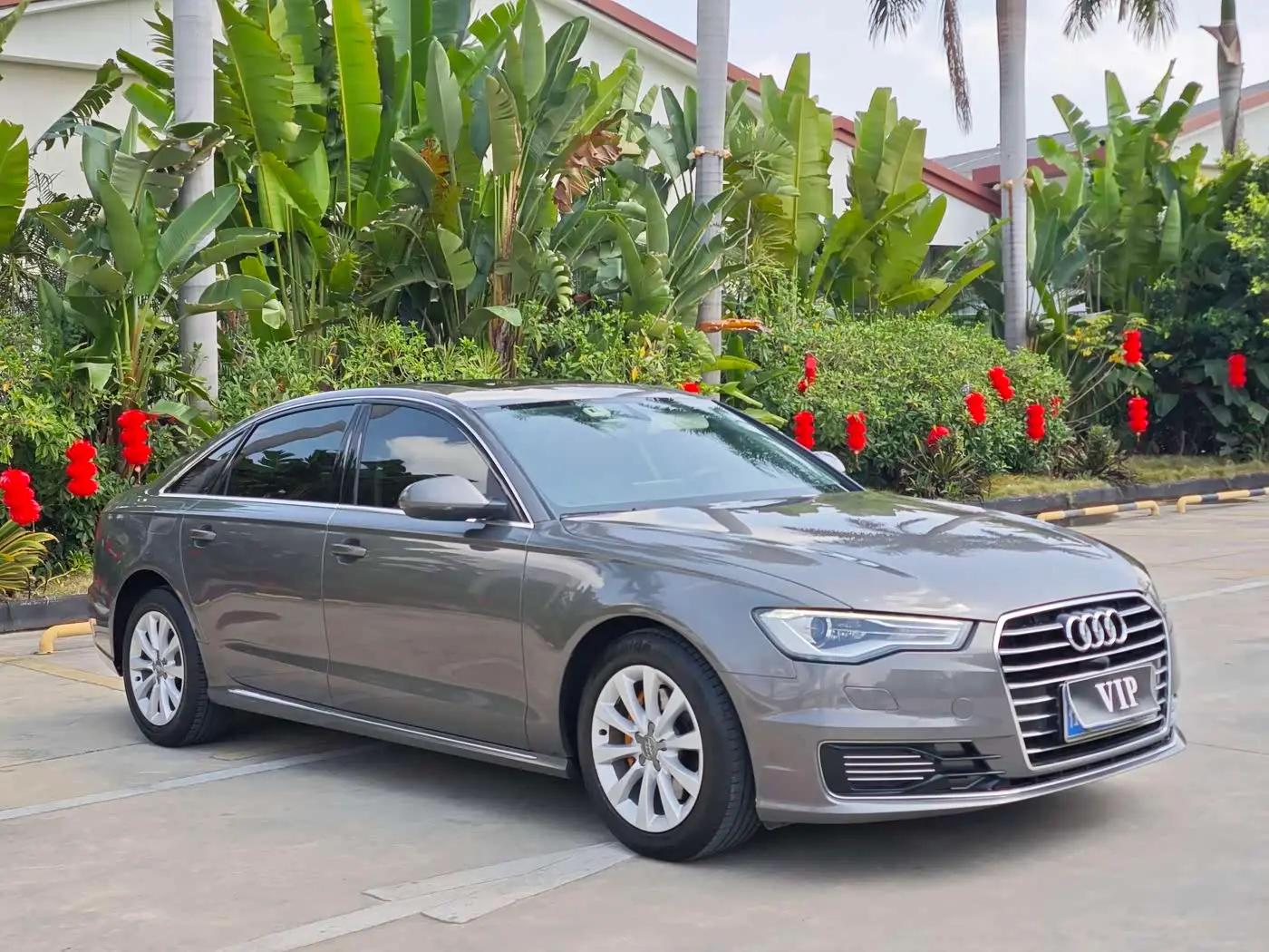 Audi A6L 2017 — Фото 3/16