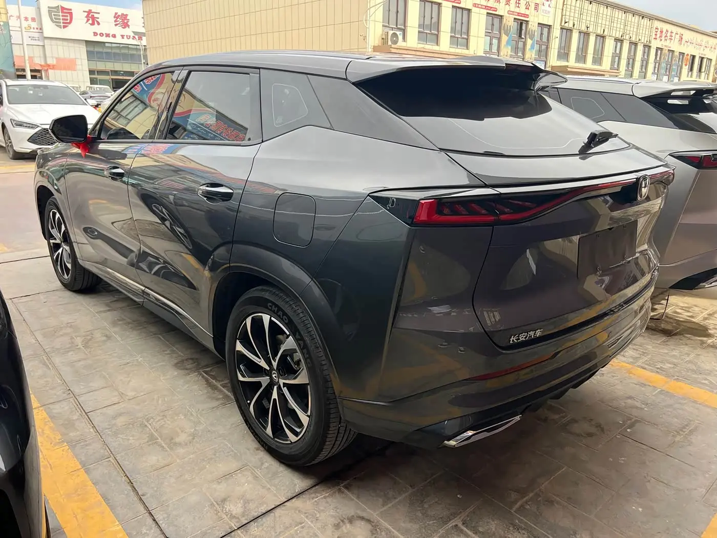 Changan UNI-Z New Energy 2024 — Photo 6/8