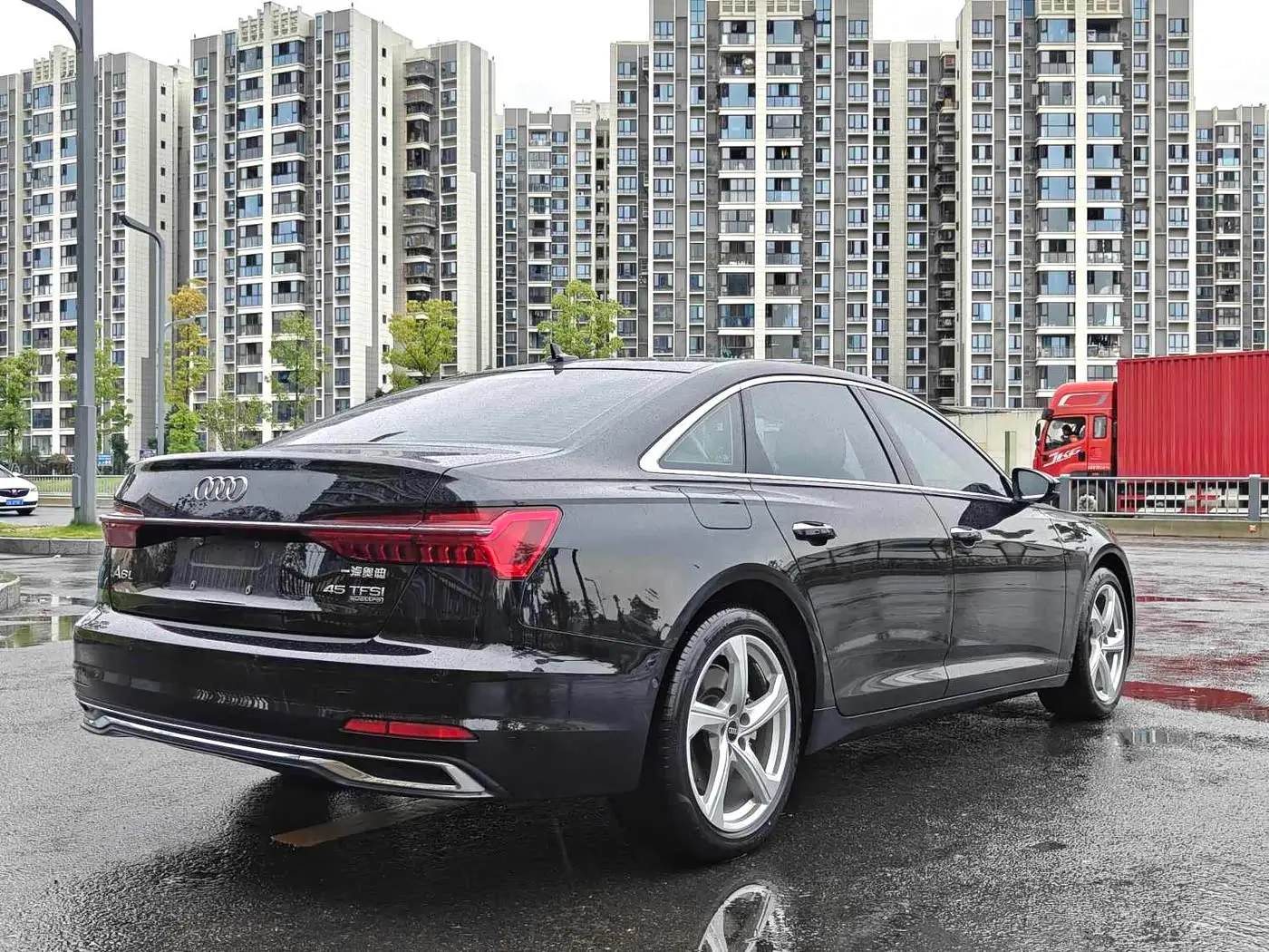 Audi A6L 2023 — Фото 10/10