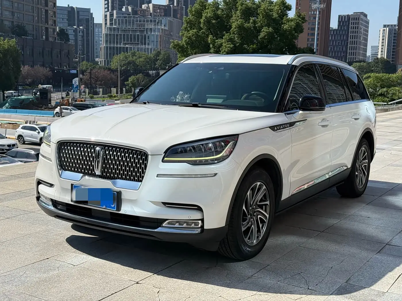 Lincoln Aviator 2020 — Photo 1/15