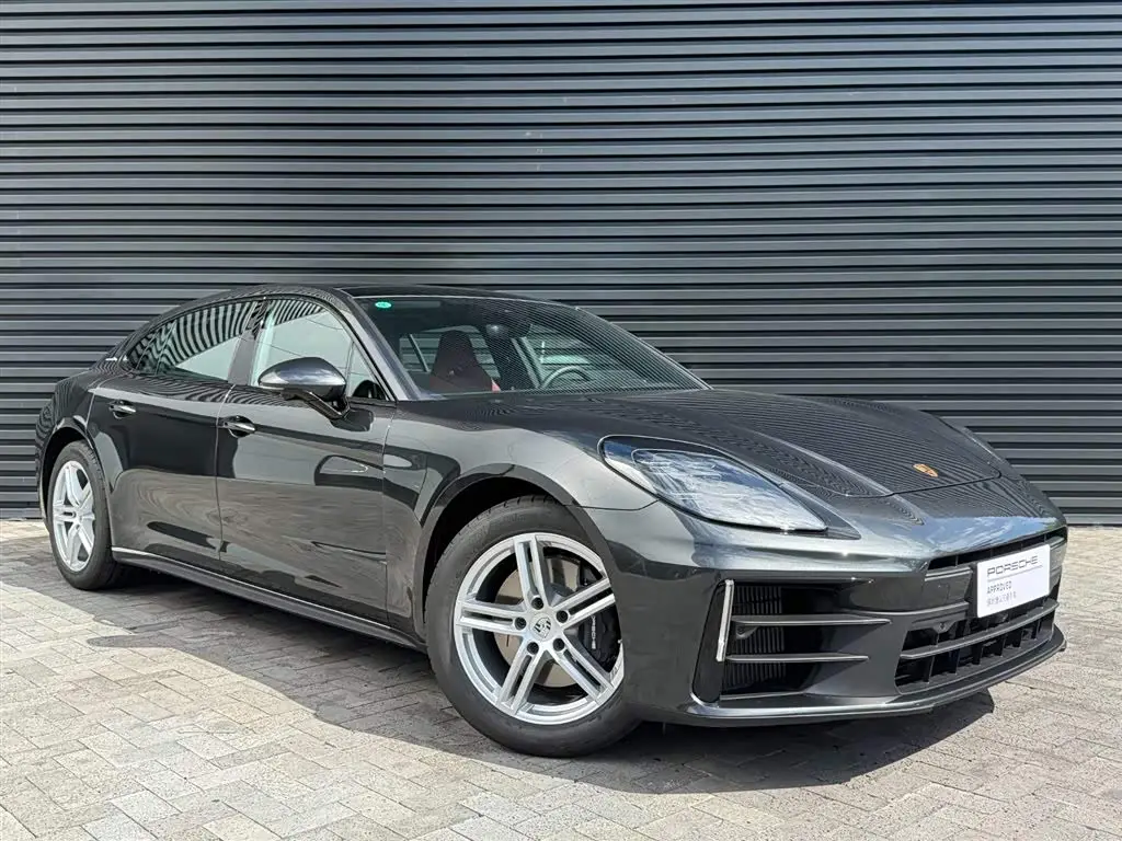 Porsche Panamera 2025 — Фото 3/17