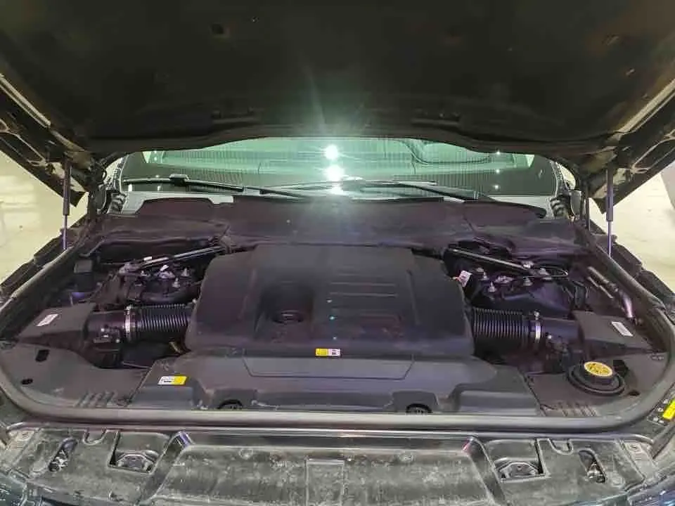 Land Rover Range Rover Sport 2022 — Photo 12/18