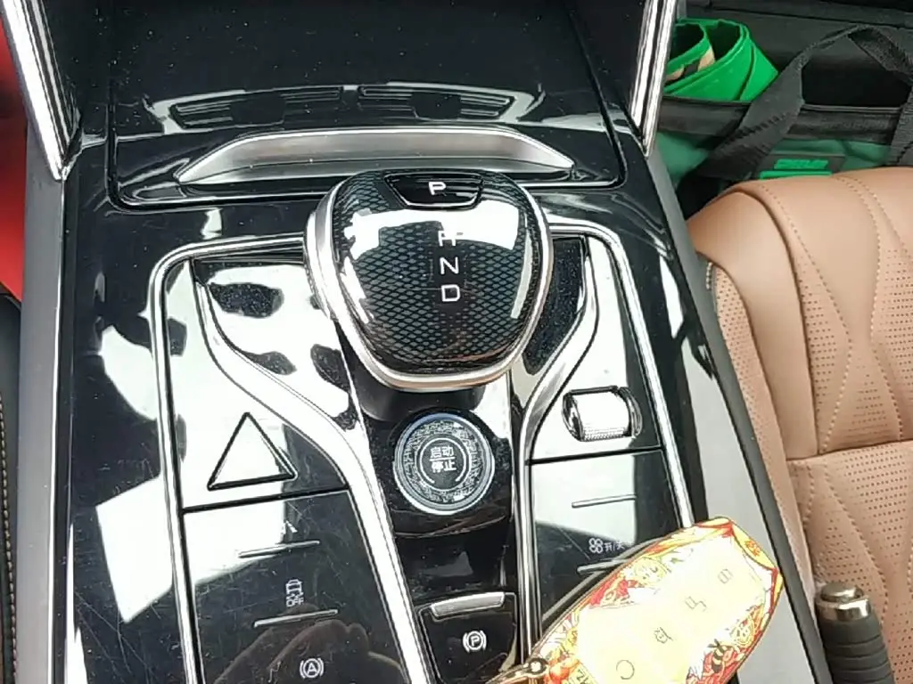 BYD Tang New Energy 2022 — Photo 14/20