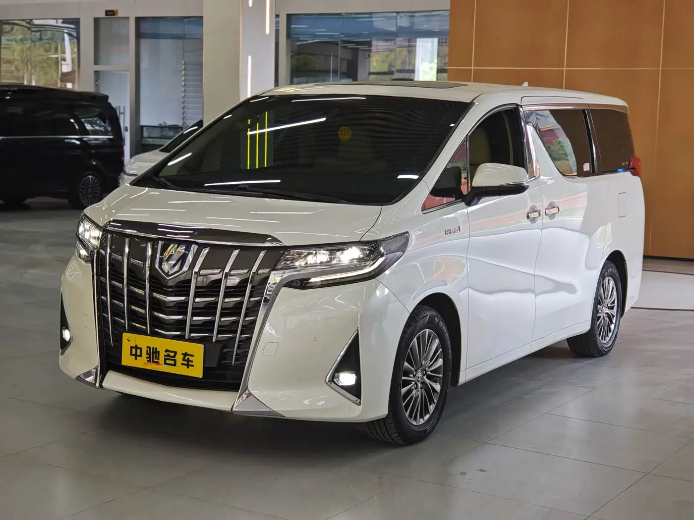 Toyota Alphard, 2021