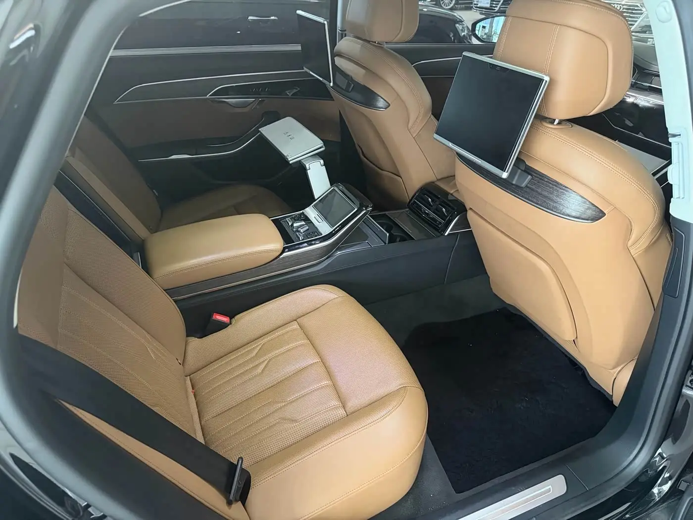Audi A8 2019 — Photo 7/9